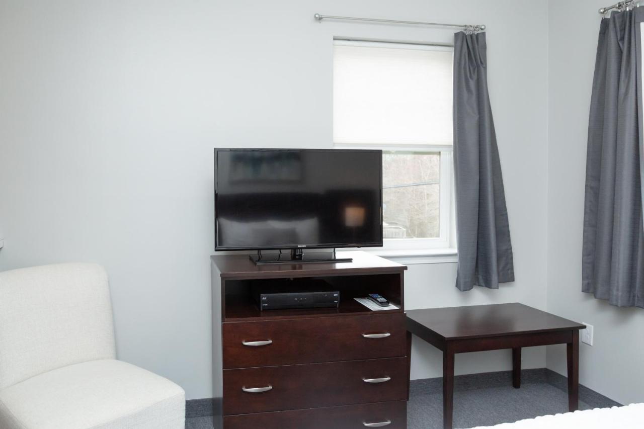 The Acorn Suites Mebane Esterno foto