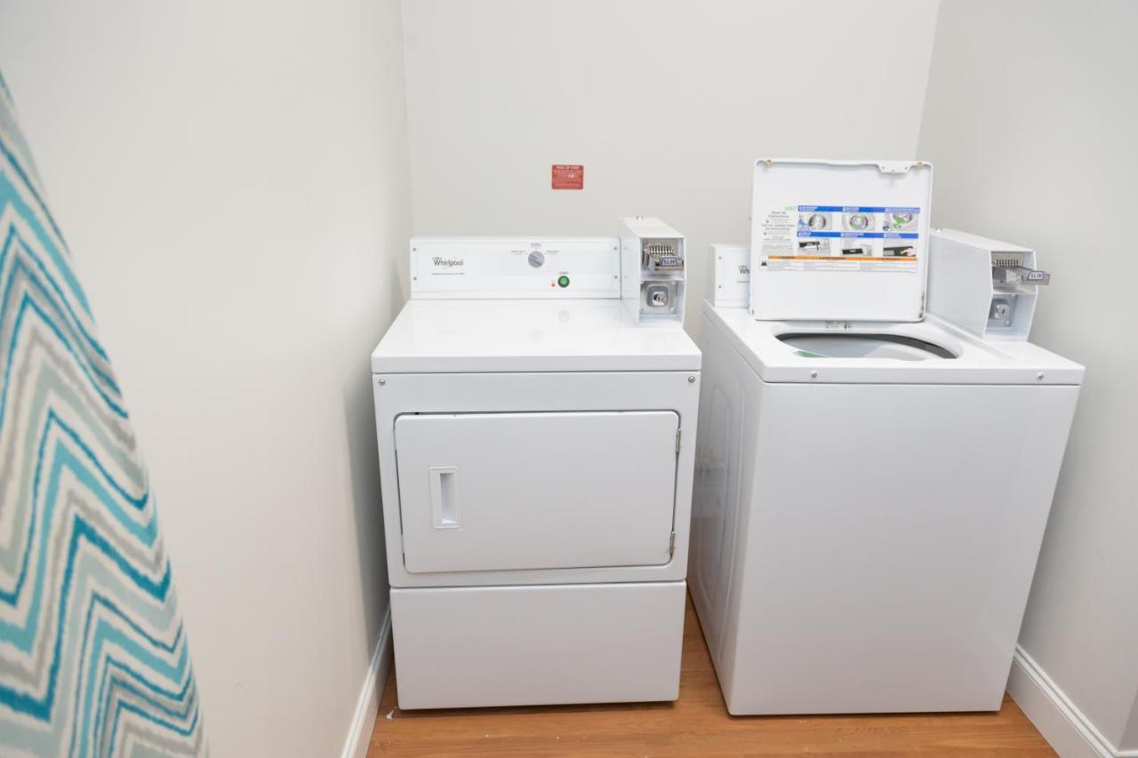 The Acorn Suites Mebane Esterno foto